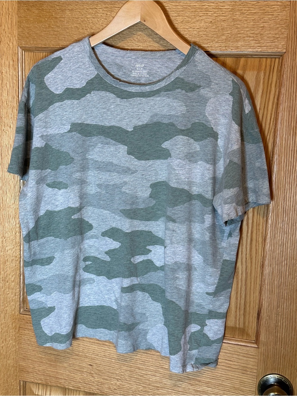 Aerie oversized camo crew neck tee size small